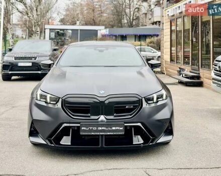 Серый БМВ М5, объемом двигателя 4.39 л и пробегом 9 тыс. км за 179500 $, фото 4 на Automoto.ua