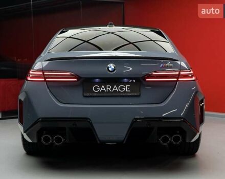 Серый БМВ М5, объемом двигателя 4.4 л и пробегом 1 тыс. км за 185900 $, фото 6 на Automoto.ua