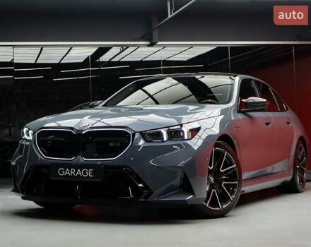 Серый БМВ М5, объемом двигателя 4.4 л и пробегом 1 тыс. км за 185900 $, фото 2 на Automoto.ua