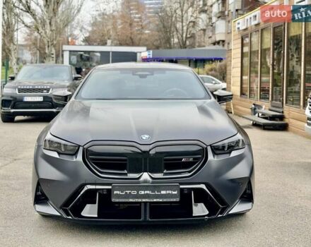 Серый БМВ М5, объемом двигателя 4.39 л и пробегом 9 тыс. км за 179500 $, фото 1 на Automoto.ua