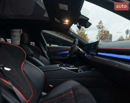 Серый БМВ М5, объемом двигателя 4.39 л и пробегом 3 тыс. км за 205000 $, фото 29 на Automoto.ua