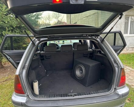 Серый БМВ М5, объемом двигателя 2 л и пробегом 300 тыс. км за 5900 $, фото 7 на Automoto.ua