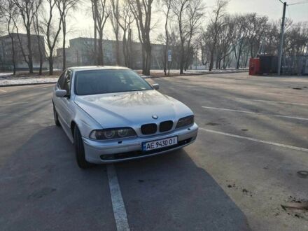 БМВ М5 2001 в Синельниковом на Automoto.ua Серый БМВ М5, объемом двигателя 2 л и пробегом 390 тыс. км за 5900 $, фото 1 на Automoto.ua