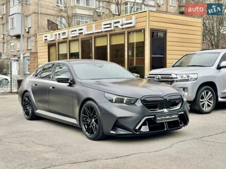 Серый БМВ М5, объемом двигателя 4.39 л и пробегом 9 тыс. км за 179500 $, фото 1 на Automoto.ua
