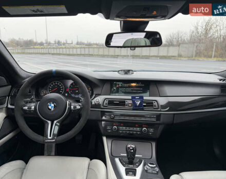 Синий БМВ М5, объемом двигателя 4.39 л и пробегом 190 тыс. км за 30200 $, фото 26 на Automoto.ua