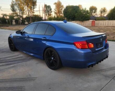 БМВ М5 2015 в Виннице на Automoto.ua Синий БМВ М5, объемом двигателя 4.4 л и пробегом 71 тыс. км за 14100 $, фото 6 на Automoto.ua