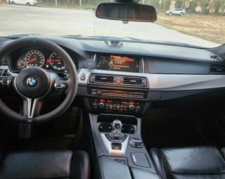 БМВ М5 2015 в Виннице на Automoto.ua Синий БМВ М5, объемом двигателя 4.4 л и пробегом 71 тыс. км за 14100 $, фото 8 на Automoto.ua