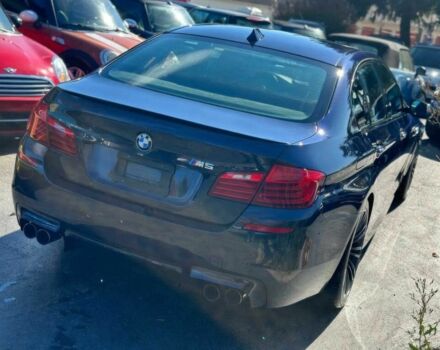 Синий БМВ М5, объемом двигателя 4.4 л и пробегом 80 тыс. км за 24500 $, фото 3 на Automoto.ua