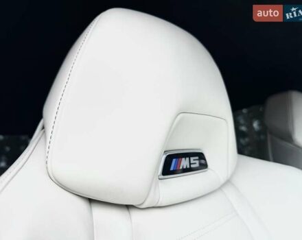 Синий БМВ М5, объемом двигателя 4.39 л и пробегом 56 тыс. км за 90000 $, фото 45 на Automoto.ua