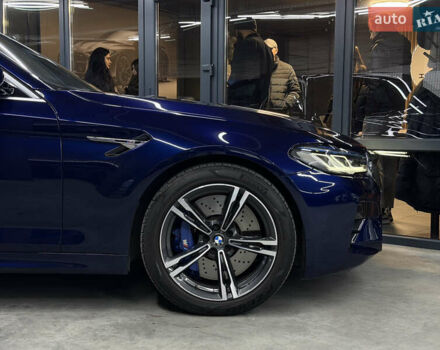 Синий БМВ М5, объемом двигателя 4.39 л и пробегом 70 тыс. км за 99000 $, фото 4 на Automoto.ua