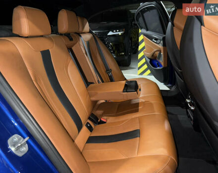 Синий БМВ М5, объемом двигателя 4.4 л и пробегом 42 тыс. км за 84500 $, фото 32 на Automoto.ua