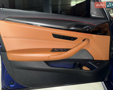 Синий БМВ М5, объемом двигателя 4.4 л и пробегом 42 тыс. км за 84500 $, фото 26 на Automoto.ua