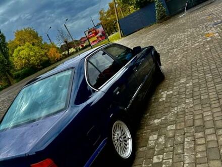 БМВ М5 1991 у Раздельной на Automoto.ua Синій БМВ М5, об'ємом двигуна 2 л та пробігом 300 тис. км за 2400 $, фото 1 на Automoto.ua
