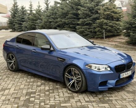 Синий БМВ М5, объемом двигателя 4.4 л и пробегом 198 тыс. км за 24999 $, фото 1 на Automoto.ua