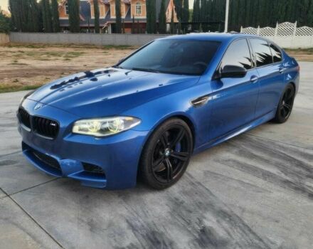 Синий БМВ М5, объемом двигателя 4.4 л и пробегом 71 тыс. км за 14100 $, фото 1 на Automoto.ua