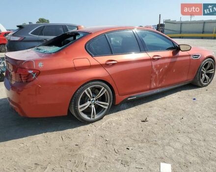 Оранжевый БМВ М5, объемом двигателя 4.39 л и пробегом 76 тыс. км за 8000 $, фото 2 на Automoto.ua