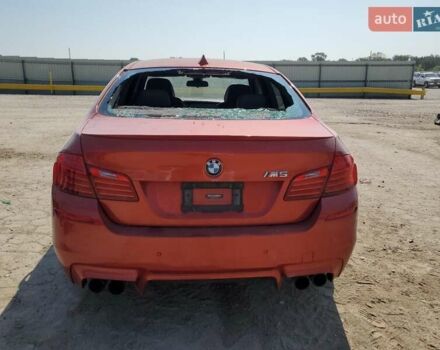 Оранжевый БМВ М5, объемом двигателя 4.39 л и пробегом 76 тыс. км за 8000 $, фото 5 на Automoto.ua