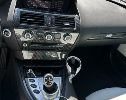 Белый БМВ М6, объемом двигателя 5 л и пробегом 62 тыс. км за 55000 $, фото 25 на Automoto.ua