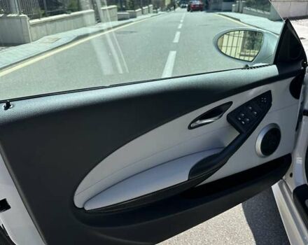 Белый БМВ М6, объемом двигателя 5 л и пробегом 62 тыс. км за 55000 $, фото 20 на Automoto.ua