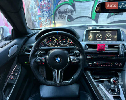 Белый БМВ М6, объемом двигателя 4.39 л и пробегом 90 тыс. км за 38900 $, фото 3 на Automoto.ua