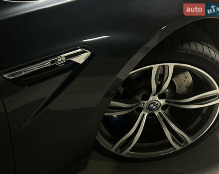 Серый БМВ М6, объемом двигателя 4.39 л и пробегом 102 тыс. км за 39000 $, фото 4 на Automoto.ua