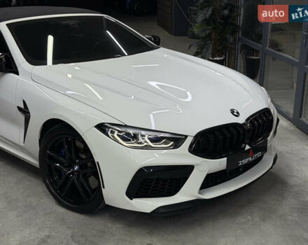 Белый БМВ M8, объемом двигателя 4.39 л и пробегом 80 тыс. км за 66500 $, фото 2 на Automoto.ua