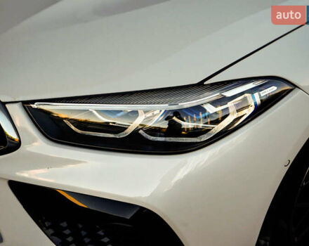 Белый БМВ M8, объемом двигателя 4.39 л и пробегом 25 тыс. км за 105000 $, фото 7 на Automoto.ua