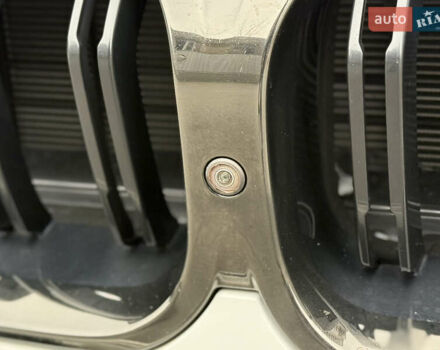 Білий БМВ M8, об'ємом двигуна 4.39 л та пробігом 26 тис. км за 97000 $, фото 37 на Automoto.ua