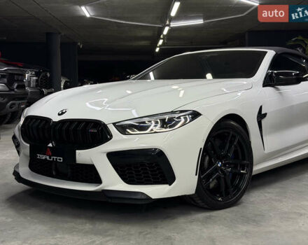 Белый БМВ M8, объемом двигателя 4.39 л и пробегом 80 тыс. км за 66500 $, фото 8 на Automoto.ua