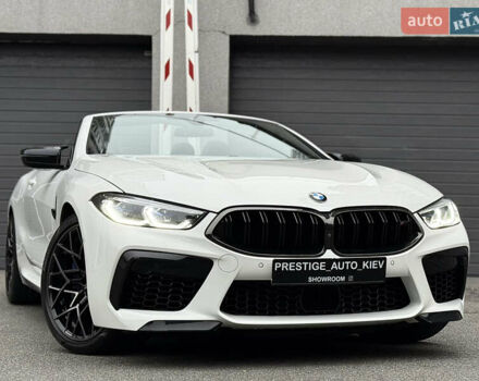 Білий БМВ M8, об'ємом двигуна 4.39 л та пробігом 26 тис. км за 97000 $, фото 1 на Automoto.ua