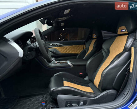 Черный БМВ M8, объемом двигателя 4.4 л и пробегом 79 тыс. км за 76000 $, фото 12 на Automoto.ua