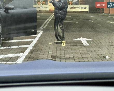 Черный БМВ M8, объемом двигателя 4.4 л и пробегом 79 тыс. км за 76000 $, фото 19 на Automoto.ua