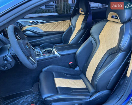 Черный БМВ M8, объемом двигателя 4.39 л и пробегом 50 тыс. км за 89000 $, фото 12 на Automoto.ua