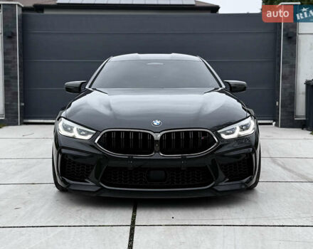 Черный БМВ M8, объемом двигателя 4.39 л и пробегом 85 тыс. км за 100000 $, фото 1 на Automoto.ua
