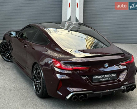 Красный БМВ M8, объемом двигателя 4.39 л и пробегом 25 тыс. км за 144000 $, фото 29 на Automoto.ua