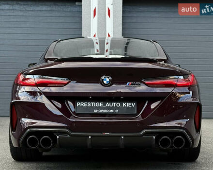 Красный БМВ M8, объемом двигателя 4.39 л и пробегом 25 тыс. км за 144000 $, фото 16 на Automoto.ua