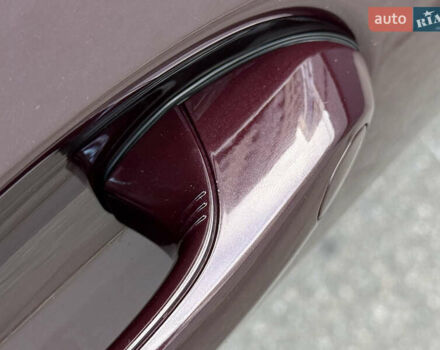 Красный БМВ M8, объемом двигателя 4.39 л и пробегом 25 тыс. км за 144000 $, фото 43 на Automoto.ua