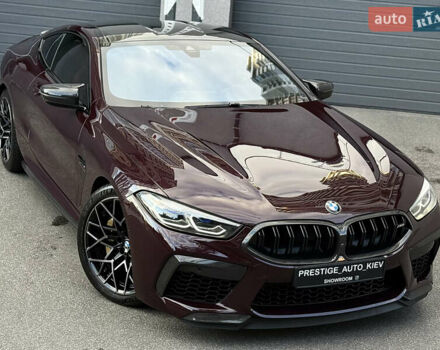 Красный БМВ M8, объемом двигателя 4.39 л и пробегом 25 тыс. км за 144000 $, фото 1 на Automoto.ua