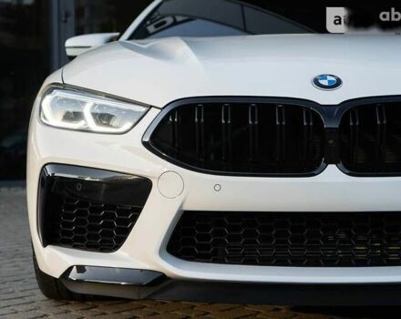 БМВ M8, объемом двигателя 4.4 л и пробегом 4 тыс. км за 135000 $, фото 4 на Automoto.ua