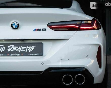 БМВ M8, объемом двигателя 4.4 л и пробегом 4 тыс. км за 135000 $, фото 20 на Automoto.ua