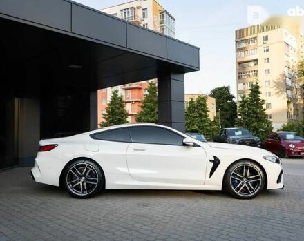 БМВ M8, объемом двигателя 4.4 л и пробегом 4 тыс. км за 135000 $, фото 7 на Automoto.ua