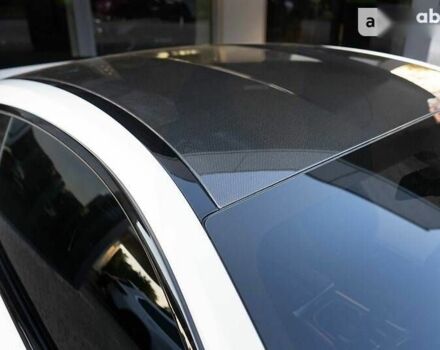 БМВ M8, объемом двигателя 4.4 л и пробегом 4 тыс. км за 135000 $, фото 10 на Automoto.ua