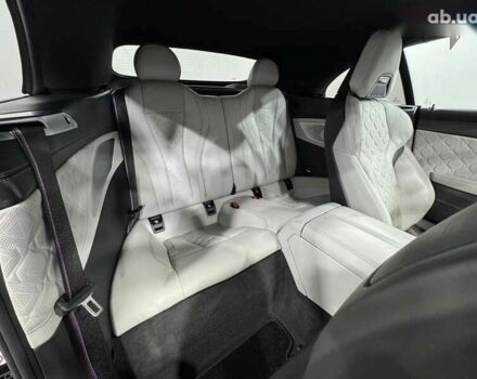 БМВ M8, объемом двигателя 4.4 л и пробегом 24 тыс. км за 119999 $, фото 16 на Automoto.ua