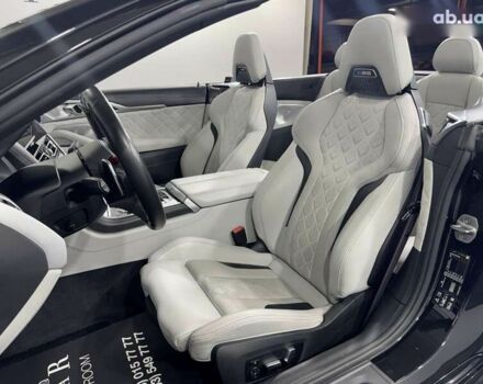 БМВ M8, объемом двигателя 4.4 л и пробегом 24 тыс. км за 119999 $, фото 12 на Automoto.ua