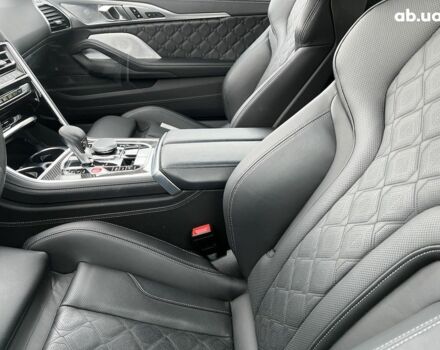 БМВ M8, объемом двигателя 4.4 л и пробегом 3 тыс. км за 159216 $, фото 18 на Automoto.ua
