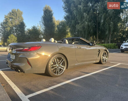 Серый БМВ M8, объемом двигателя 4.39 л и пробегом 32 тыс. км за 85000 $, фото 3 на Automoto.ua