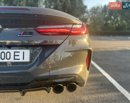 Серый БМВ M8, объемом двигателя 4.39 л и пробегом 32 тыс. км за 85000 $, фото 9 на Automoto.ua