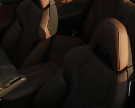 Серый БМВ M8, объемом двигателя 4.39 л и пробегом 34 тыс. км за 120000 $, фото 29 на Automoto.ua