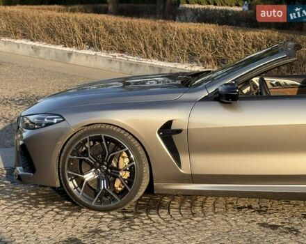 Серый БМВ M8, объемом двигателя 4.39 л и пробегом 34 тыс. км за 120000 $, фото 5 на Automoto.ua