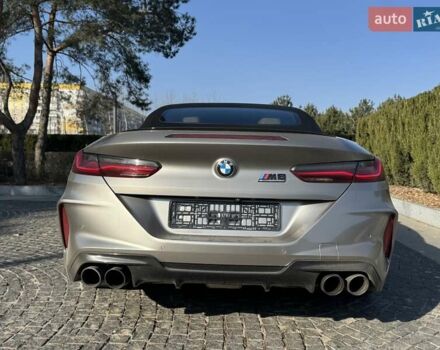 Серый БМВ M8, объемом двигателя 4.39 л и пробегом 34 тыс. км за 120000 $, фото 27 на Automoto.ua
